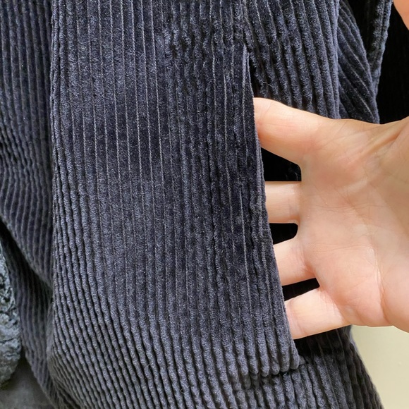 J Jill Tuxedo Collar Wide Wale Corduroy Jacket w/Velvet Trim, Back Belt Black L - Picture 5 of 6